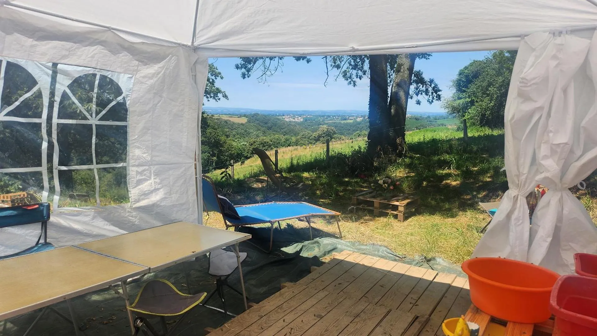 Atypique Combi Hotel Teillet  Teillet (Tarn)